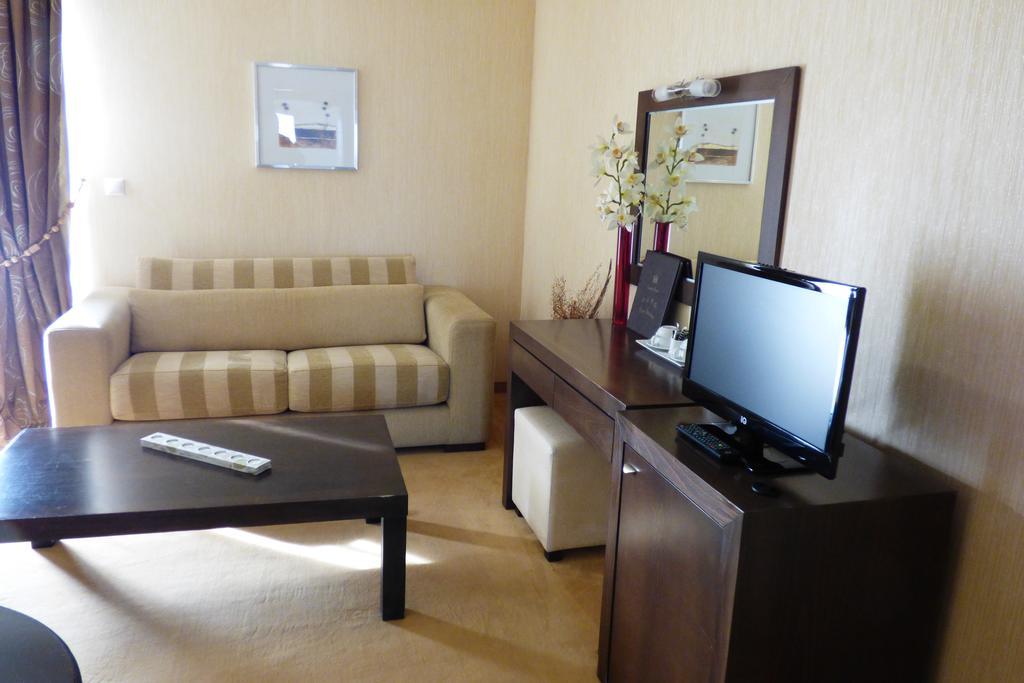 Ioannou Resort Ptolemaida Zimmer foto